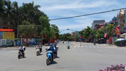 Hà Nội nóng đến trên 38 độ C, chiều tối có mưa dông vài nơi