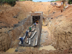 “Vượt nắng, thắng mưa” trên đại công trình Hồ chứa nước Krông Pách Thượng