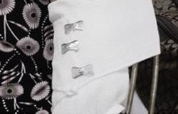 Nhiễm trùng nặng, hủy xương tay vì bó thuốc lá trị viêm khớp