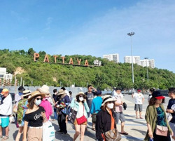 Tour nước ngoài bắt đầu "nóng"