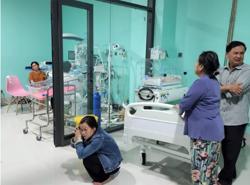 Cháu bé 4 tháng tuổi tử vong sau khi thở khí dung, gia đình bức xúc