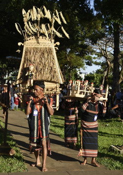 Nhà rông mô hình - kiến trúc Tây Nguyên thu nhỏ