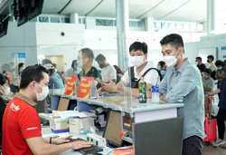 Mở lại đường bay Hà Nội - Busan, TP HCM - Phuket