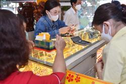 Giá vàng hôm nay 11-7: Vàng SJC “bất động” ở vùng giá cao