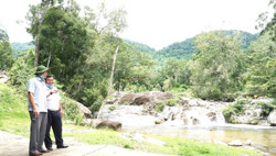 Về Đắk Tuôr nghe truyền thuyết tình yêu