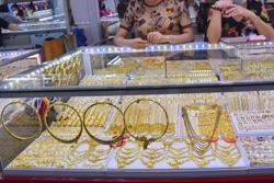 Giá vàng hôm nay 12-7: Giảm mạnh dù lạm phát tại Mỹ nóng lên