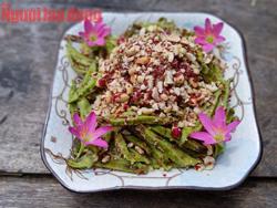 Món ngon hiếm thấy: Nộm quả núc nác