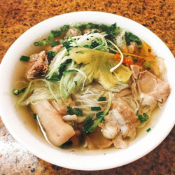 Bún sườn chua đánh tan nắng nóng