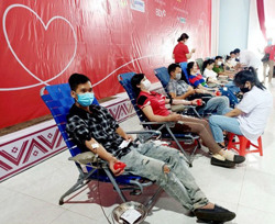Huyện Krông Pắc: Hơn 800 người tham gia hiến máu tình nguyện