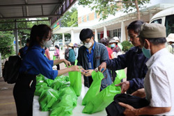 Hội Chữ thập đỏ TP. Buôn Ma Thuột kêu gọi gần 1,9 tỷ đồng tổ chức chương trình Ánh sáng tình người