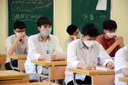 Chênh lệch điểm thi tốt nghiệp THPT và điểm học bạ: Có đáng lo?