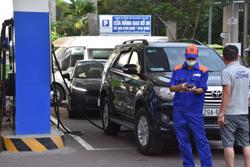 Tiếp tục giải tỏa gánh nặng thuế, phí xăng dầu