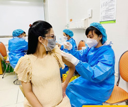 Phụ nữ mang thai: Đừng chần chừ tiêm vaccine ngừa Covid-19