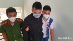 Khởi tố đối tượng giao cấu với cháu gái 15 tuổi