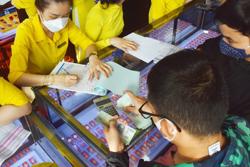 Giá vàng hôm nay 28-7: Vàng SJC loạn giá