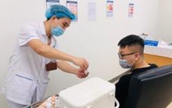 Số mắc tăng trở lại, Thủ tướng yêu cầu đẩy nhanh tiêm vắc-xin Covid-19