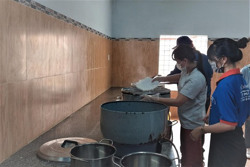 Huyện Lắk: 780 suất ăn miễn phí cho thí sinh tham dự Kỳ thi tốt nghiệp THPT năm 2022