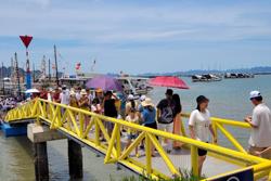 Du lịch hè bùng nổ: Khách quốc tế chưa như kỳ vọng