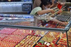 Giá vàng hôm nay 8-7: Biến động giằng co