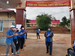 Nghe thí sinh lớn tuổi nhất kể chuyện học và thi