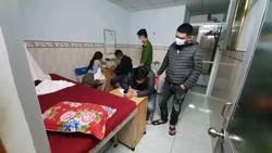 Bắt quả tang nhiều cặp đôi đang "mây mưa" trong quán massage