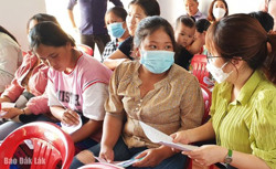 Trung tâm Dịch vụ việc làm tỉnh: Linh hoạt tổ chức tư vấn việc làm cho lao động đang hưởng trợ cấp thấp nghiệp