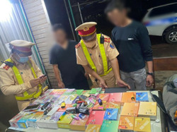 Phát hiện, tạm giữ 250 cây thuốc lá điện tử không có giấy tờ chứng minh nguồn gốc