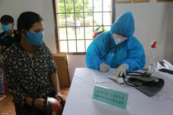 Các trường hợp không đồng ý tiêm chủng vắc xin phòng COVID-19 phải chịu trách nhiệm nếu để lây lan dịch bệnh