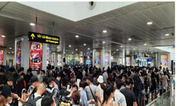 Tình trạng chậm, hủy chuyến bay gia tăng