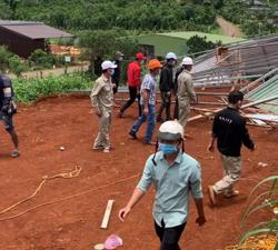 Ngang nhiên phá nhà dân để thi công điện gió