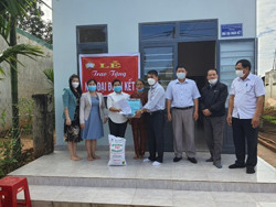 Đắk Lắk: Vận động hơn 8 tỷ đồng chăm lo cho người nghèo