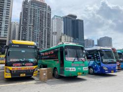 Lý do xăng dầu giảm giá mạnh nhưng giá hàng hoá và cước vận tải chưa "hạ nhiệt"