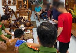 Triệt phá đường dây lập 32 công ty "ma" mua bán hóa đơn