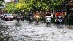 Cuối tuần này, mưa dông trên cả nước, có nơi mưa rất to