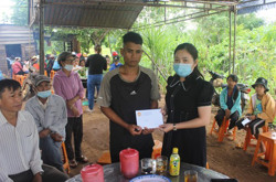 Ủy ban MTTQ Việt Nam tỉnh hỗ trợ gia đình hai nạn nhân bị đuối nước