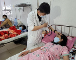 Gia tăng số mắc sốt xuất huyết có dấu hiệu cảnh báo và nặng