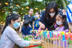 Vui lễ không lơ là dịch bệnh