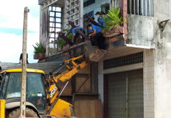 Hoàn thành công tác cưỡng chế, bàn giao mặt bằng sạch cho đơn vị thi công Dự án đường Đông Tây TP. Buôn Ma Thuột