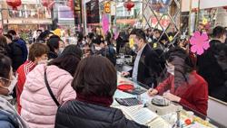 Giá vàng còn biến động mạnh, người dân không nên 'bắt đáy'