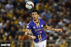 HLV Park Hang Seo gọi Văn Hậu trở về đội tuyển Việt Nam