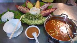 Quen mà lạ như lẩu thả