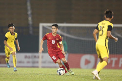 Lực lượng tuyển Việt Nam nên trẻ hóa