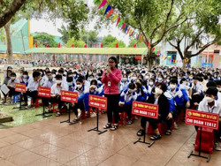 Huyện Ea H’leo tuyên truyền an toàn giao thông cho hơn 2.300 học sinh trung học phổ thông