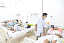 Dịch sốt xuất huyết diễn biến phức tạp, khó lường