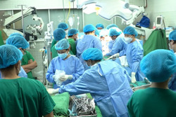 Bất ngờ với bệnh viện vệ tinh