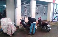 Đắk Lắk: Bắt kẻ cạy cốp xe gắn máy, trộm 100 triệu đồng để tiêu xài
