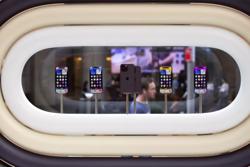 iPhone 14 “ế”, Apple giảm sản lượng