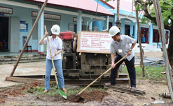 Khoảng 2,2 tỷ đồng xây dựng hệ thống giếng khoan tại các trường học khó khăn