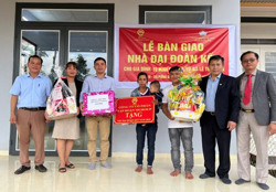 Tập đoàn Mgroup bàn giao nhà Đại đoàn kết tại huyện Krông Búk