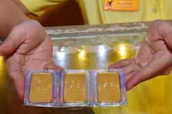 Giá vàng hôm nay 16-1: Vàng SJC, vàng nhẫn chưa ngừng đà tăng